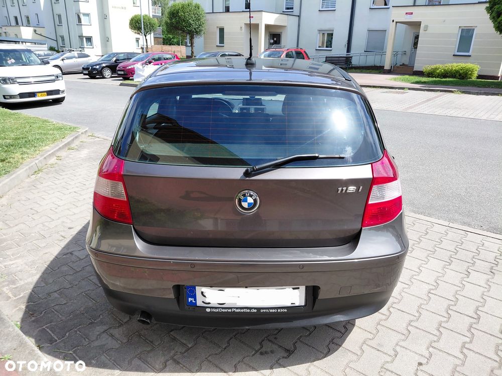 BMW Seria 1 - 22