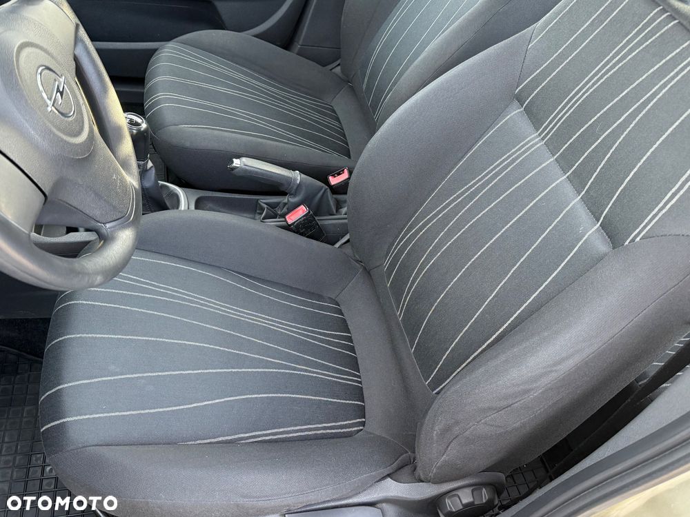 Opel Corsa 1.2 16V Enjoy - 4