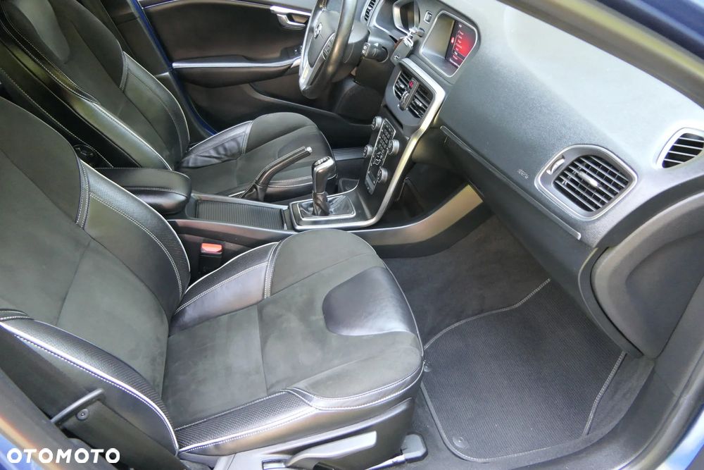 Volvo V40 D2 RDesign - 21