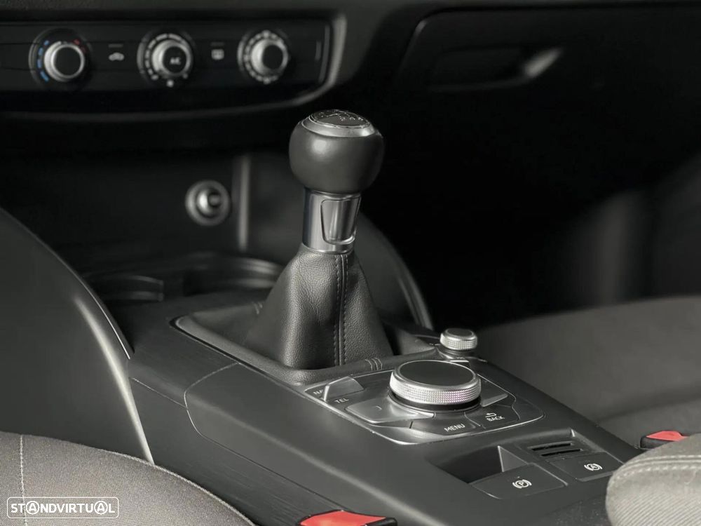 Audi A3 Sportback 1.6 TDI Design - 8