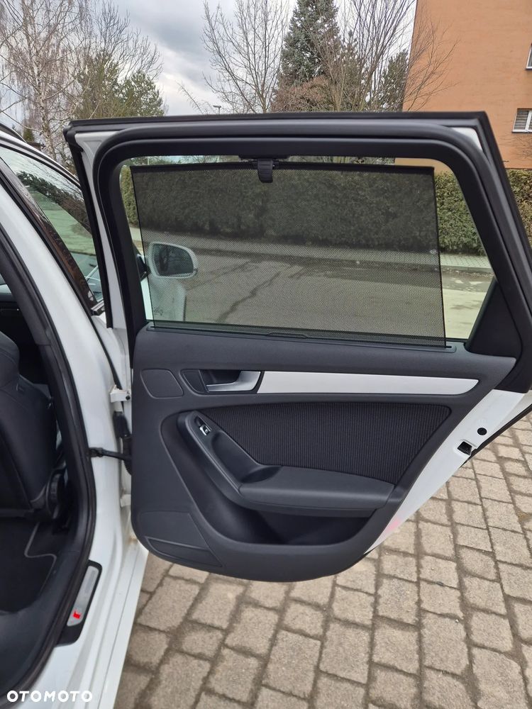 Audi A4 Avant 2.0 TDI DPF quattro S line Sportpaket - 15