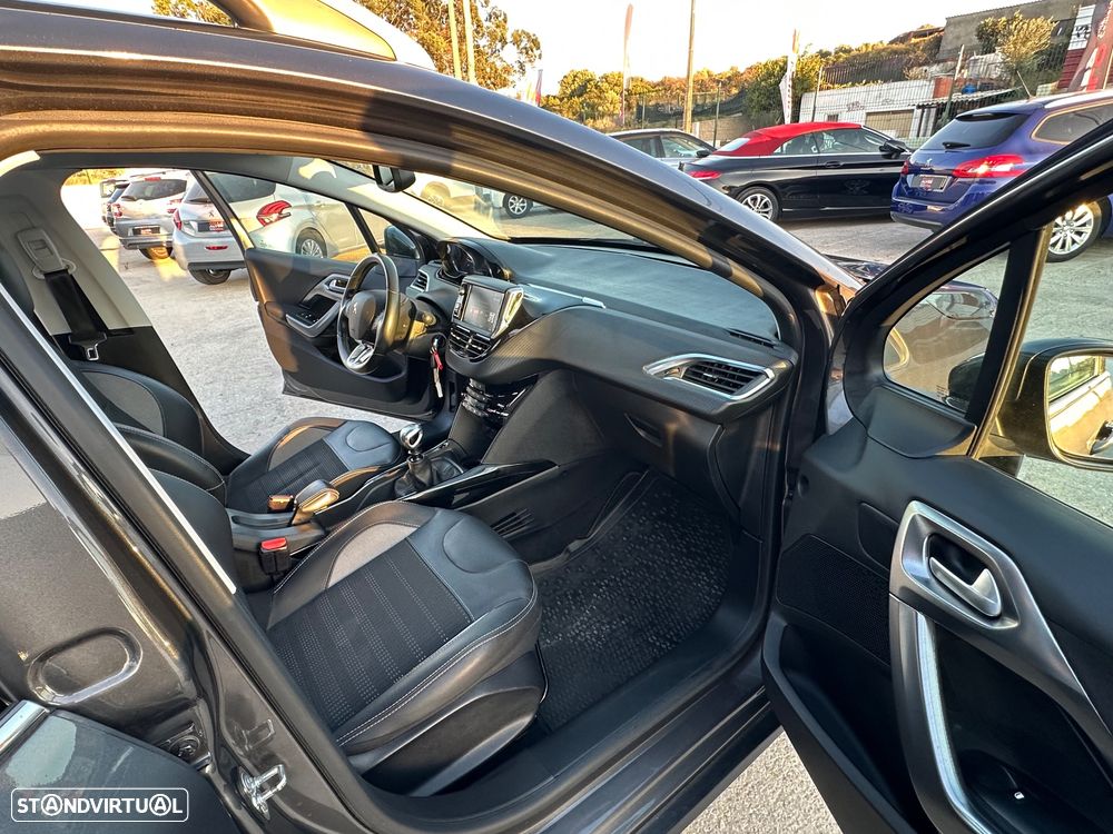 Peugeot 2008 1.5 BlueHDi Allure - 28