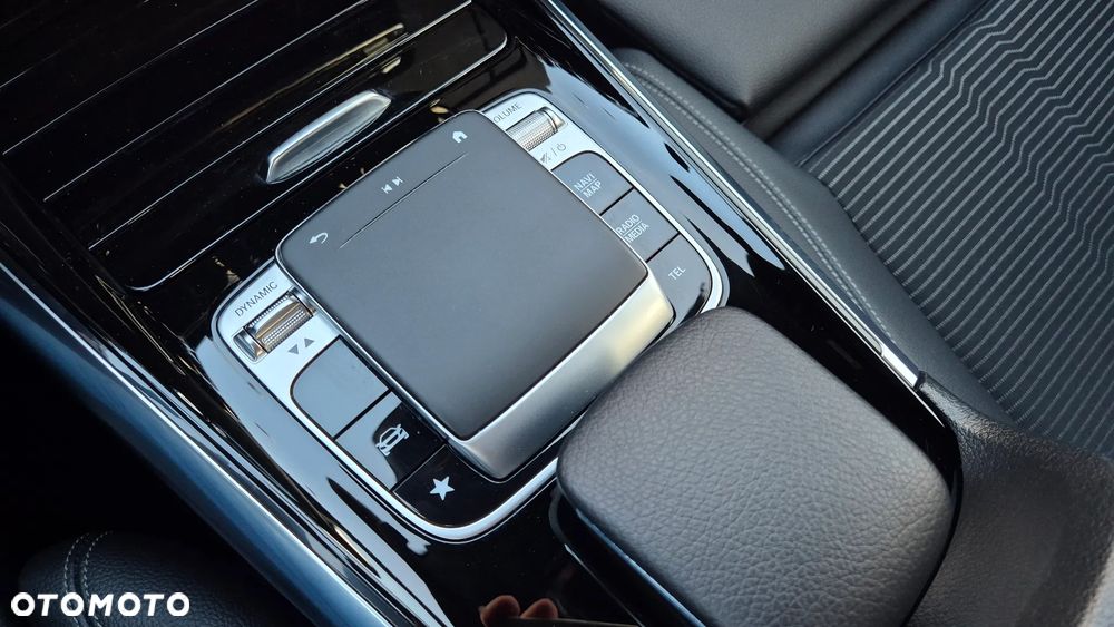 Mercedes-Benz Klasa B 180 Style 7G-DCT - 14