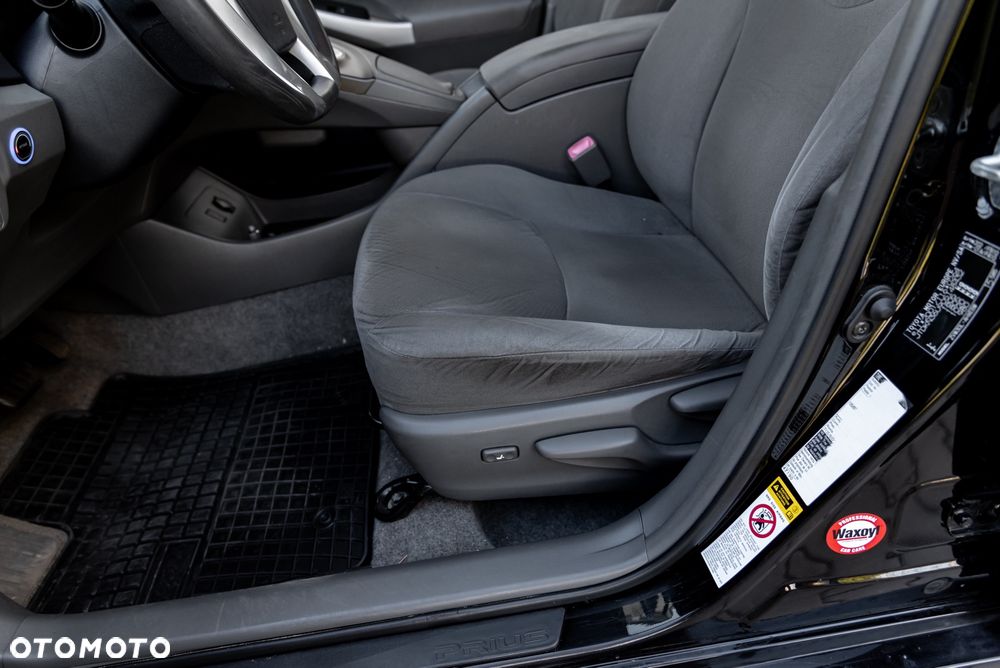 Toyota Prius 1.8 HSD Premium - 21
