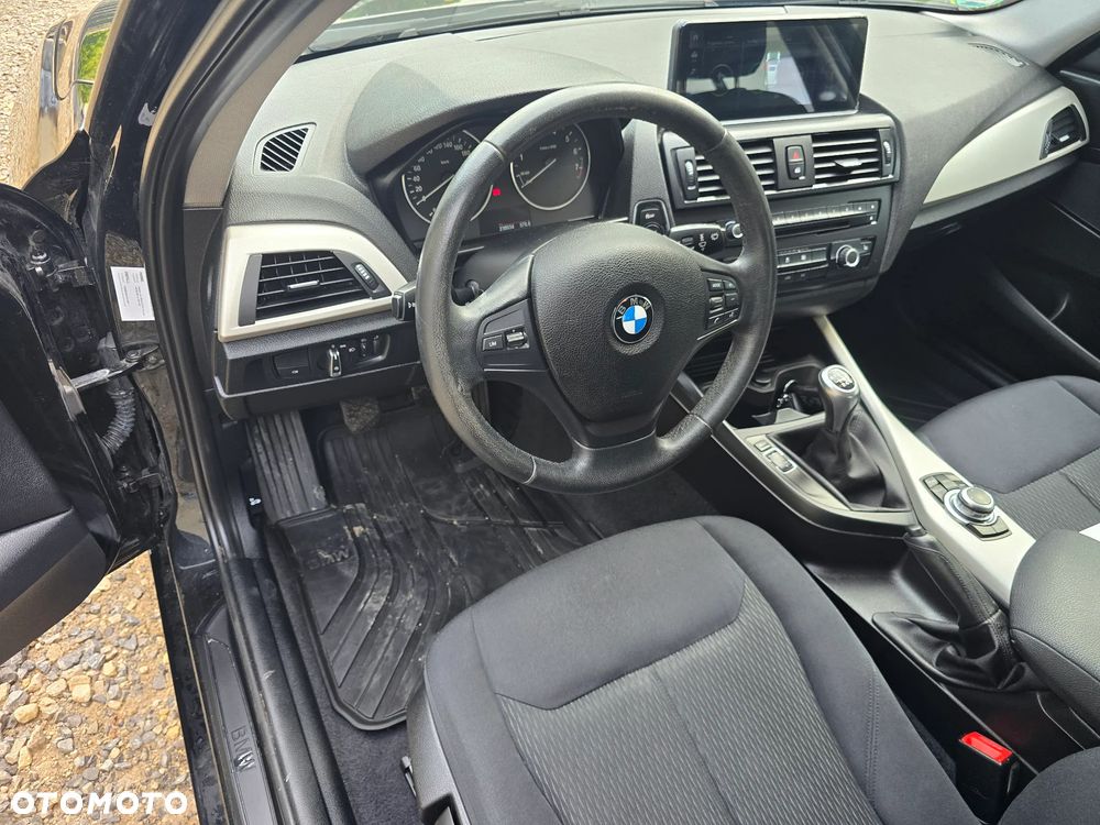 BMW Seria 1 116i - 10
