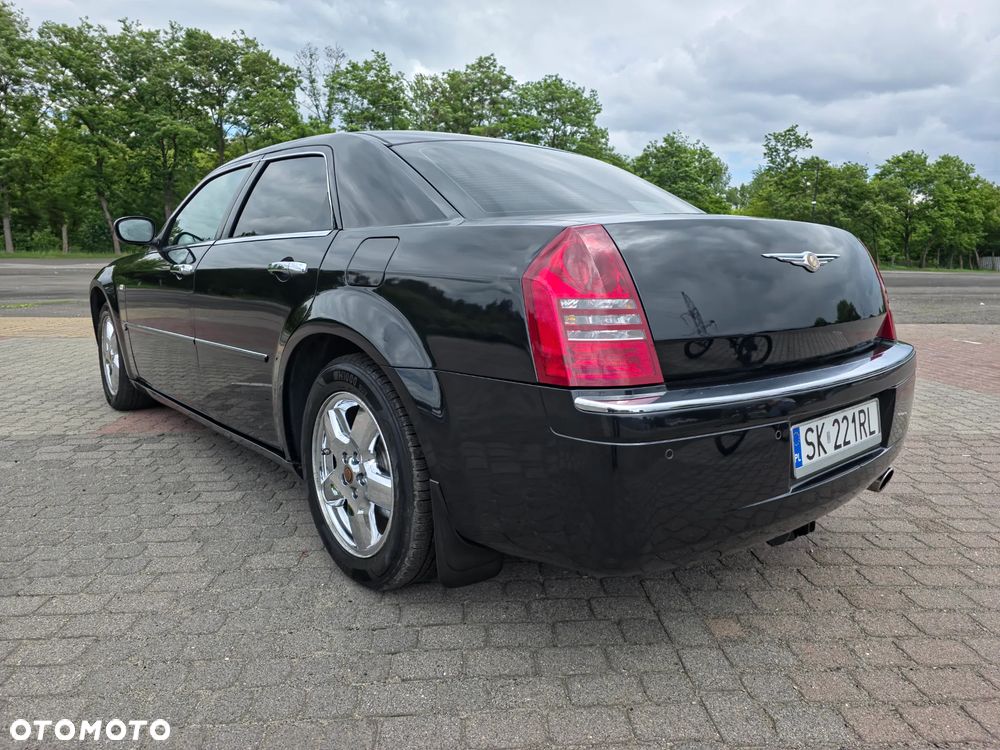 Chrysler 300C - 15