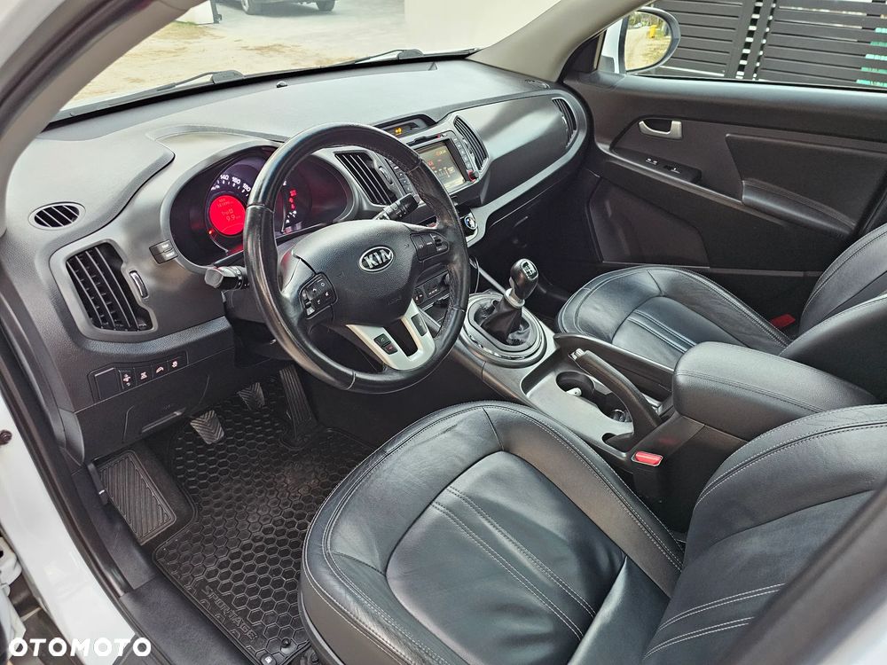 Kia Sportage 2,0 CRDI AWD Dream-Team Edition - 24