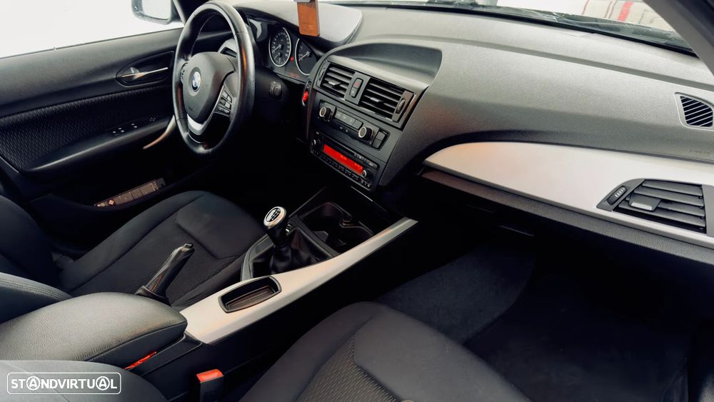 BMW 116 i Sport Line - 14