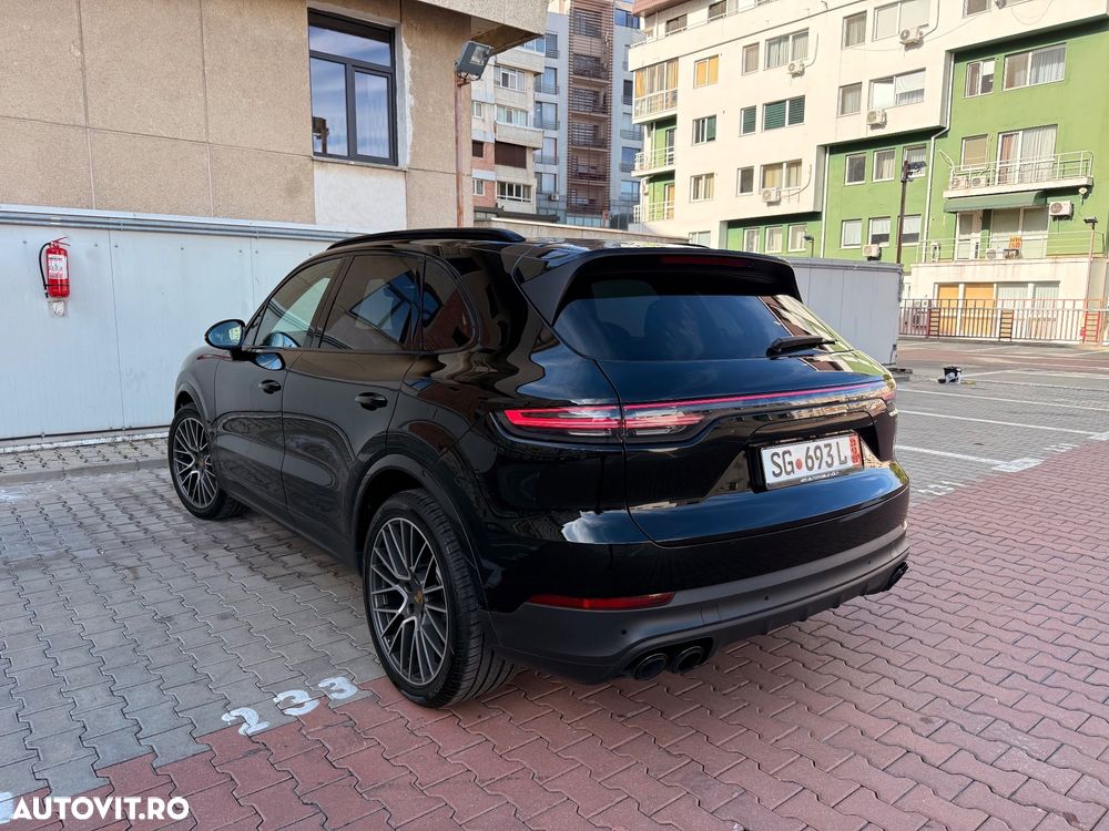 Porsche Cayenne Tiptronic S - 14