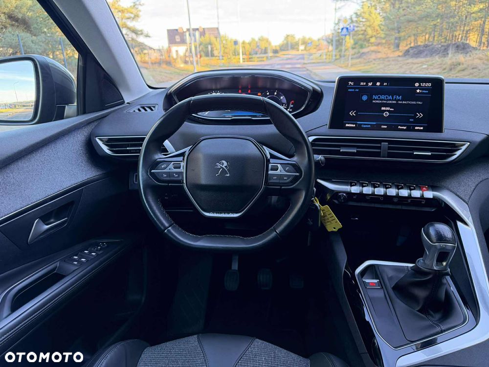 Peugeot 5008 1.5 BlueHDI Allure S&S - 19