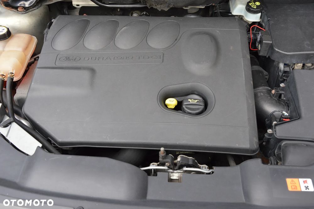 Ford Kuga - 35