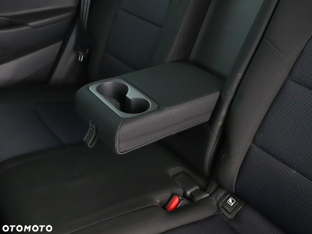 Hyundai Tucson 1.6 GDi 2WD DCT Trend - 39