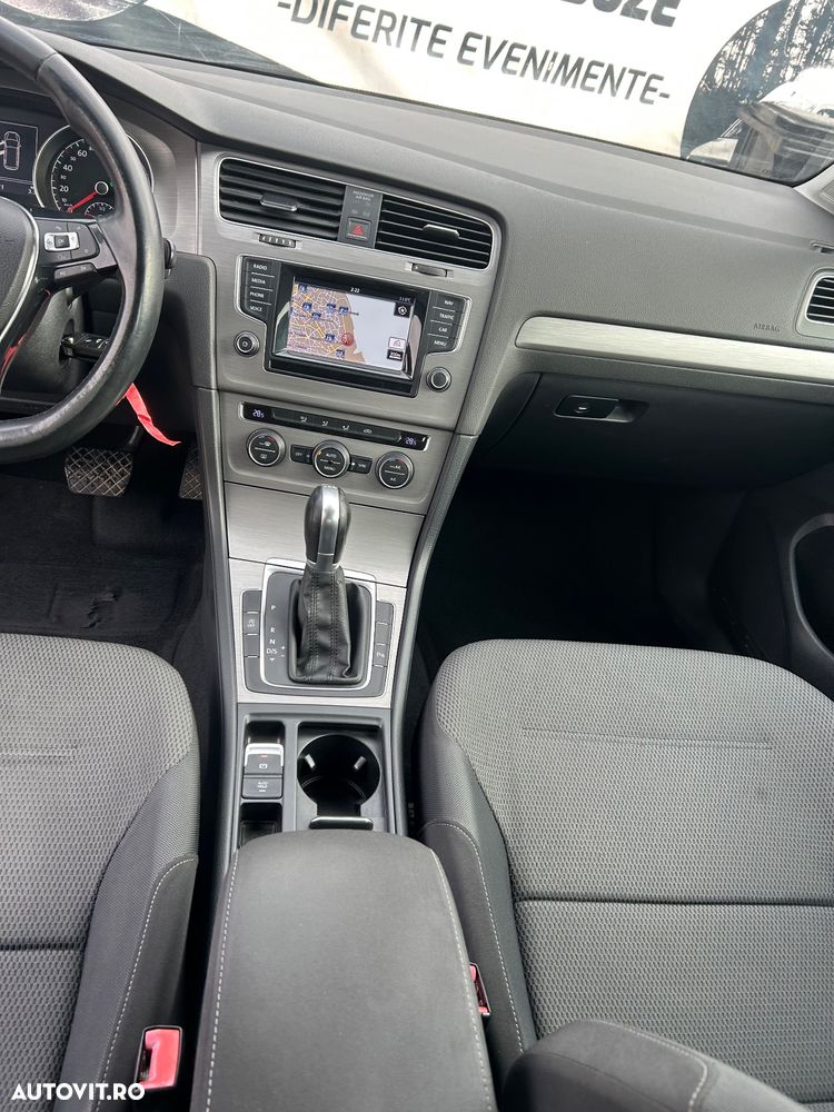 Volkswagen Golf 1.6 TDI BlueMotion Technology DSG Comfortline - 11