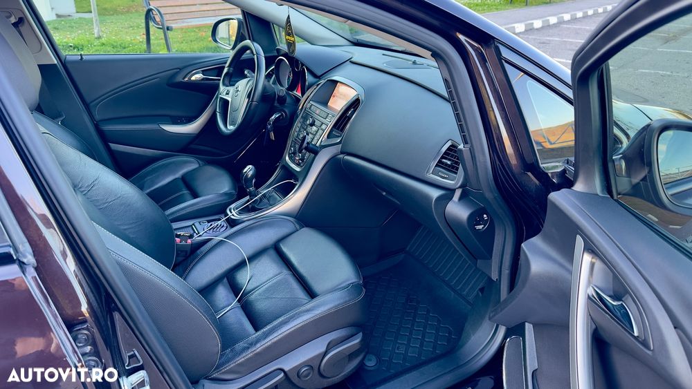 Opel Astra 2.0 CDTI Exklusiv - 4