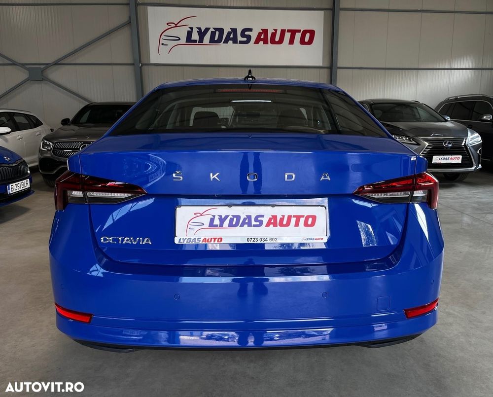 Skoda Octavia 2.0 TDI DSG Ambition - 4