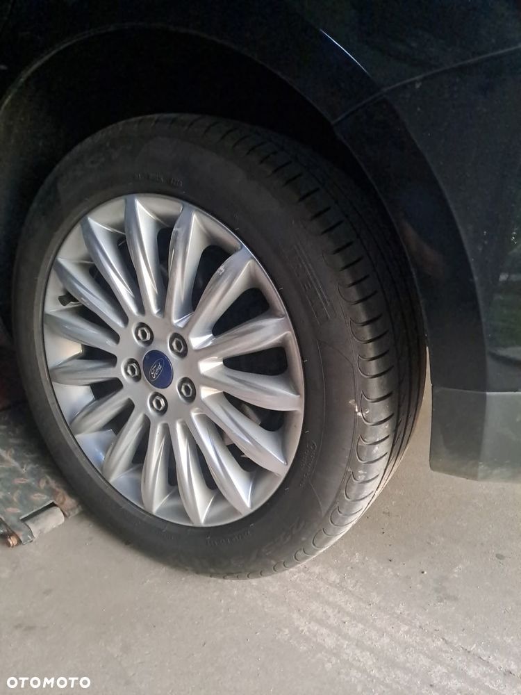 Ford S-Max - 8