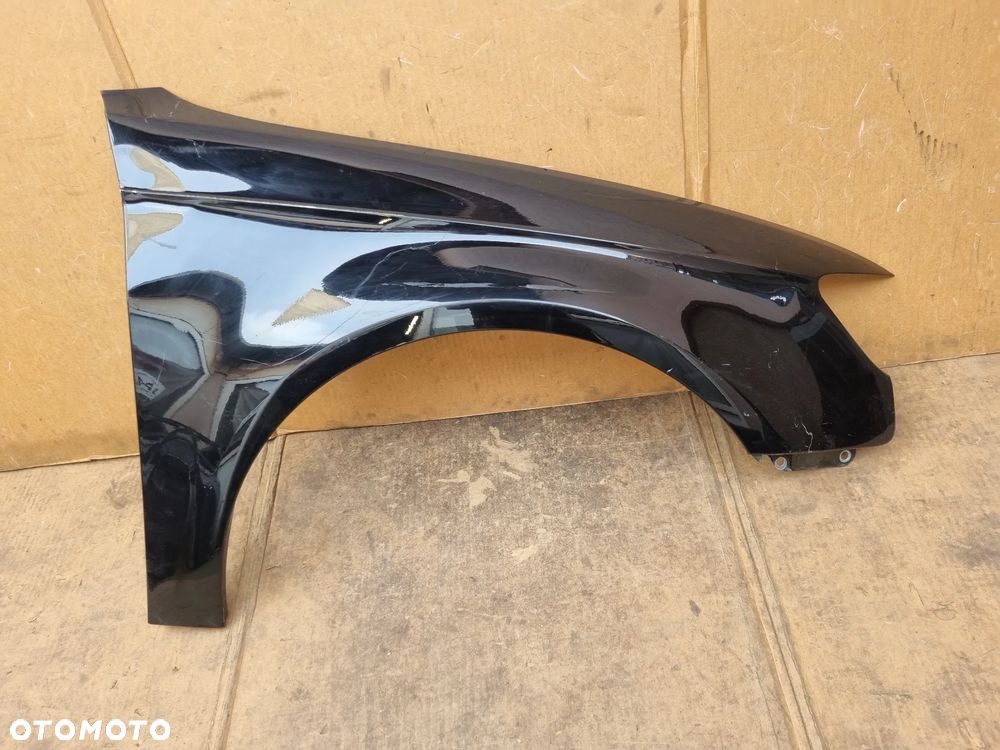AUDI A3 8V0 BŁOTNIK PRAWY PRZÓD PRZEDNI