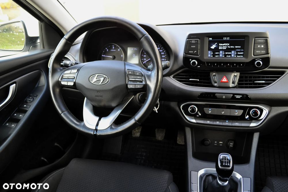 Hyundai i30 1.6 CRDi BlueDrive Comfort - 9