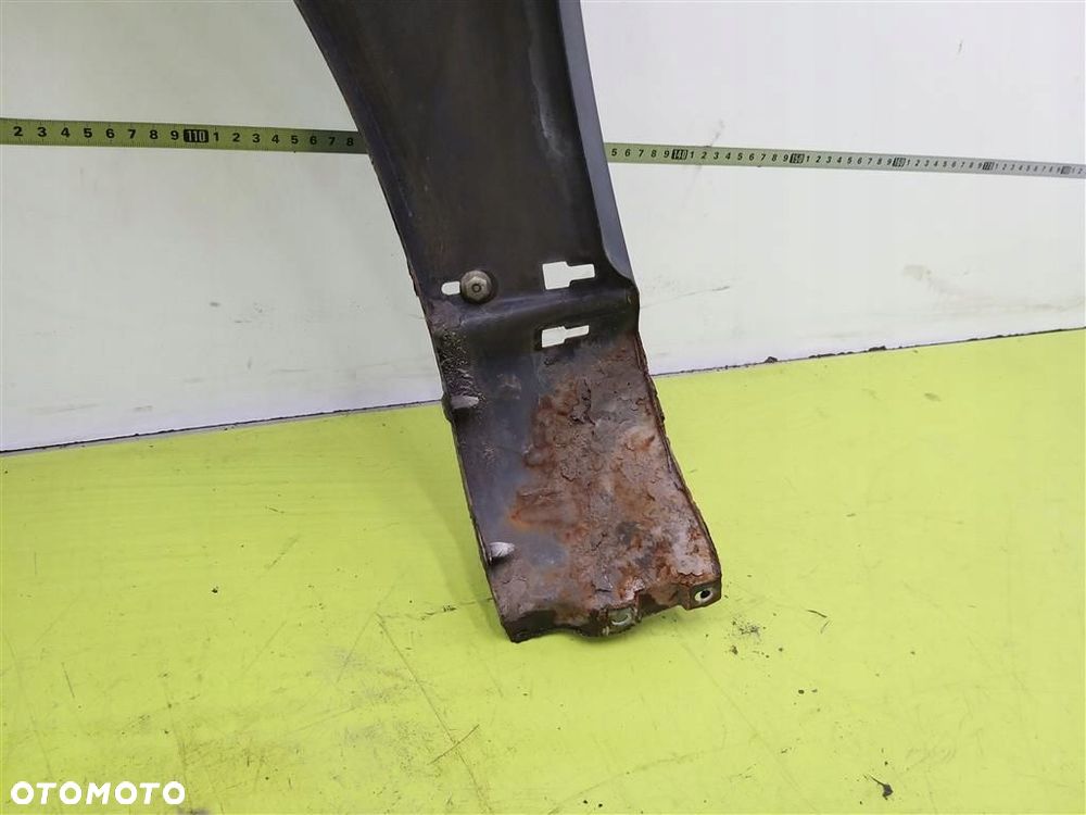 Błotnik przedni prawy Audi A4 B5 1995-1999 R PRZED LIFT NR.LAK: LZ5L - 7