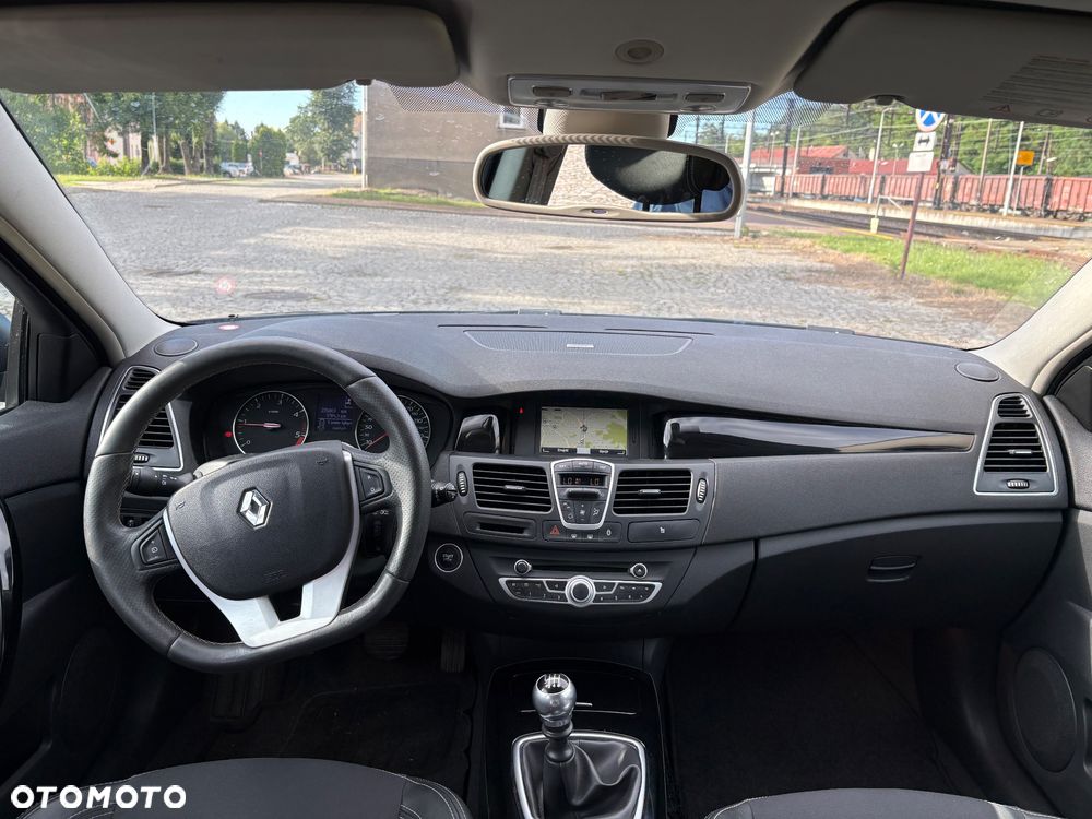 Renault Laguna dCi 150 FAP Bose - 12