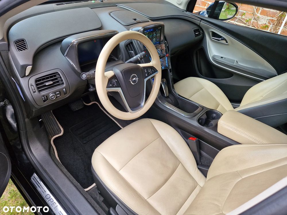 Opel Ampera - 36