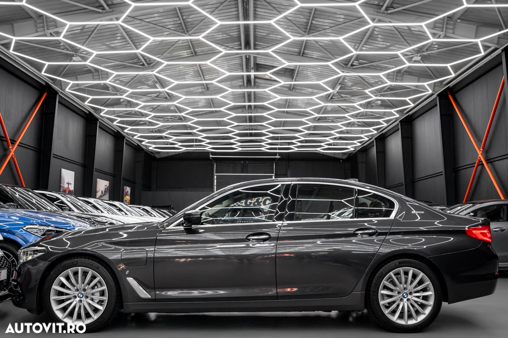 BMW Seria 5 530e AT PHEV - 30