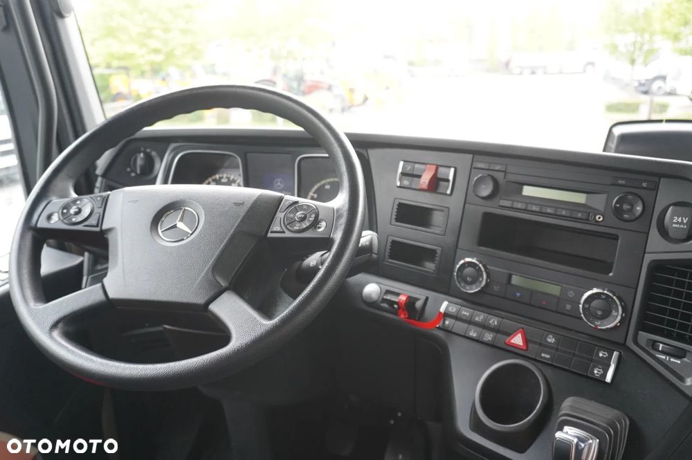 Mercedes-Benz Actros 2540 6×2 / 80 tys. km! / Kabina 5 siedzeń! / BDF / 6 sztuk - 19