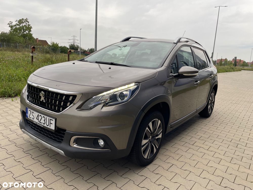 Peugeot 2008 1.2 Pure Tech Allure S&S - 2