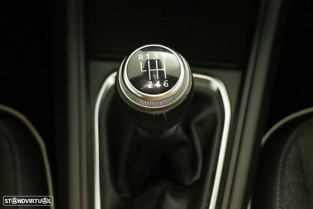 Renault Captur 1.0 TCe Techno Bi-Fuel - 14