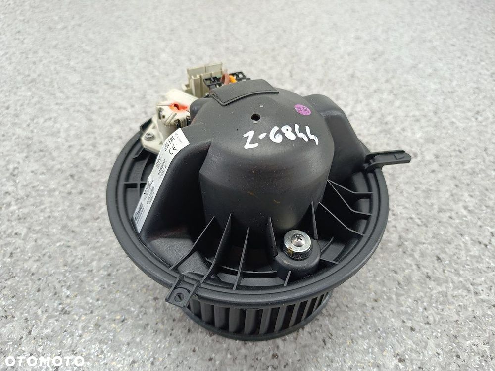 WENTYLATOR NAWIEWU, DMUCHAWA BMW 3 E91 87062 T1000660W/B  NISSENS  VALEO - 2