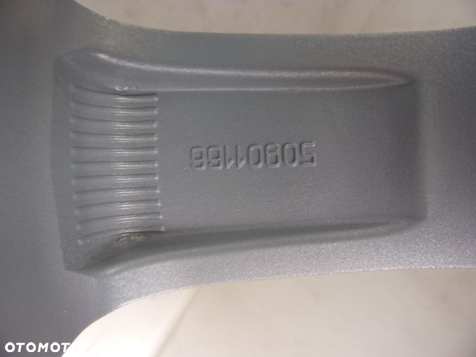 LANCIA YPSILON FELGA ALUMINIOWA 6.5JX16H2 ET40 50901166 - 6