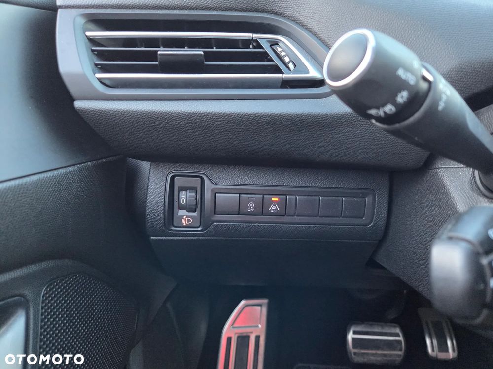 Peugeot 308 1.2 PureTech GPF Road Trip S&S EAT8 - 29