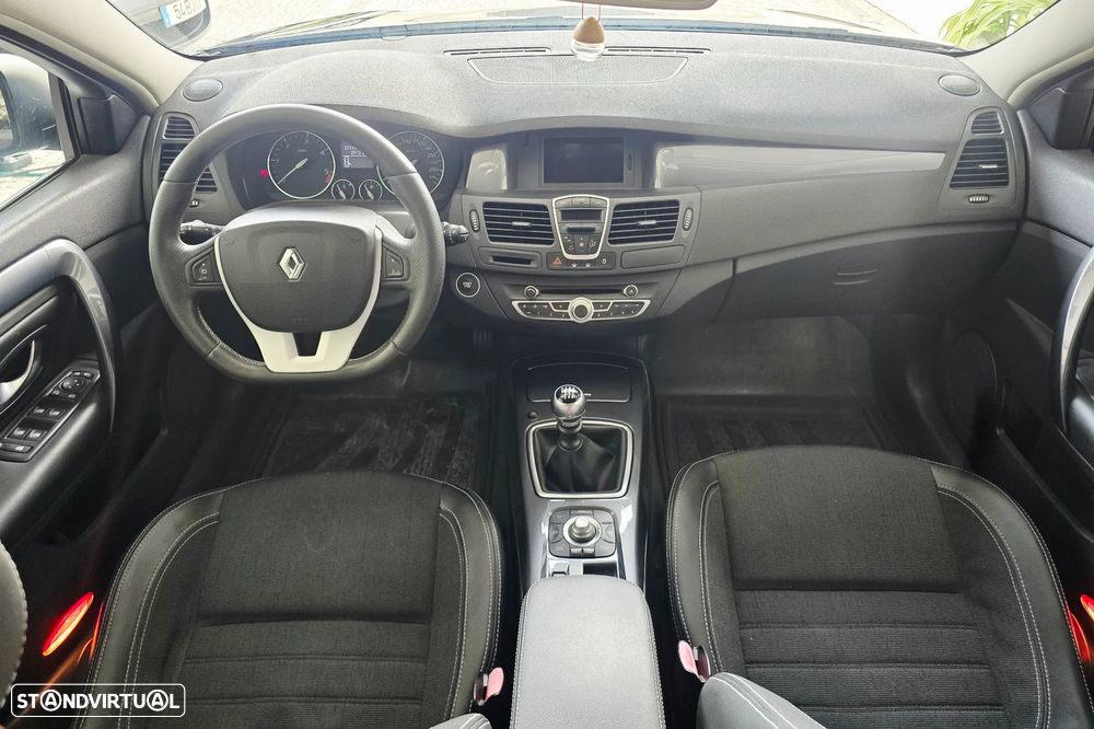 Renault Laguna 2.0 dCi Dynamique S - 10