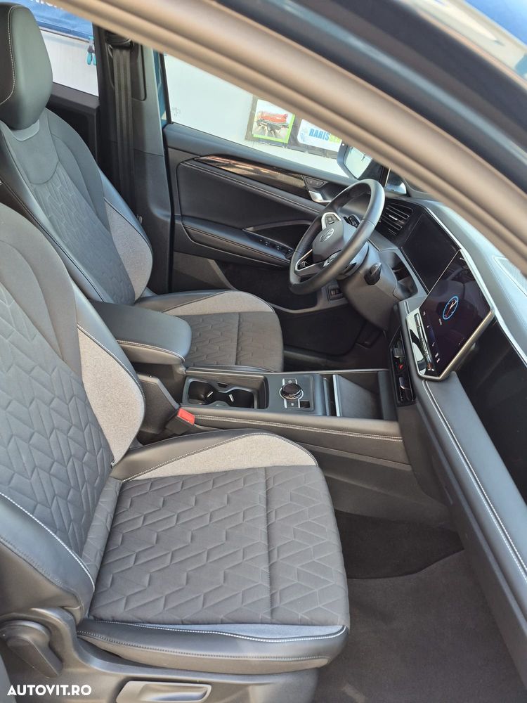 Volkswagen Tiguan - 14