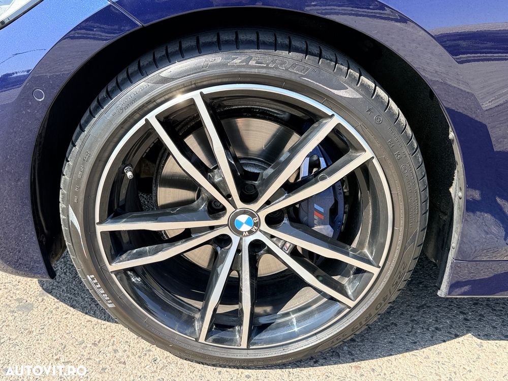 BMW Seria 3 330d Aut. M Sport - 12