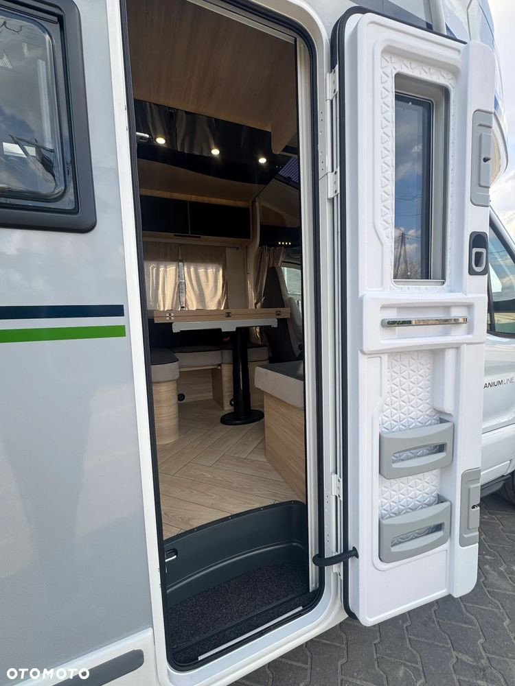 Ford Chausson 627 Titanium Line - 13