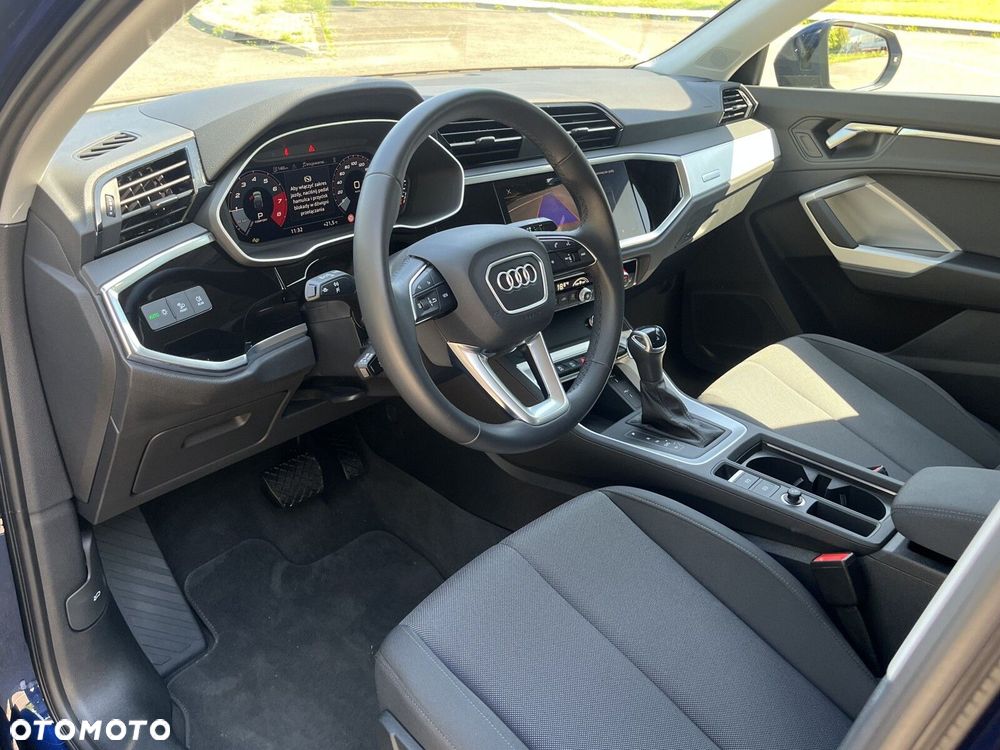 Audi Q3 Sportback - 12