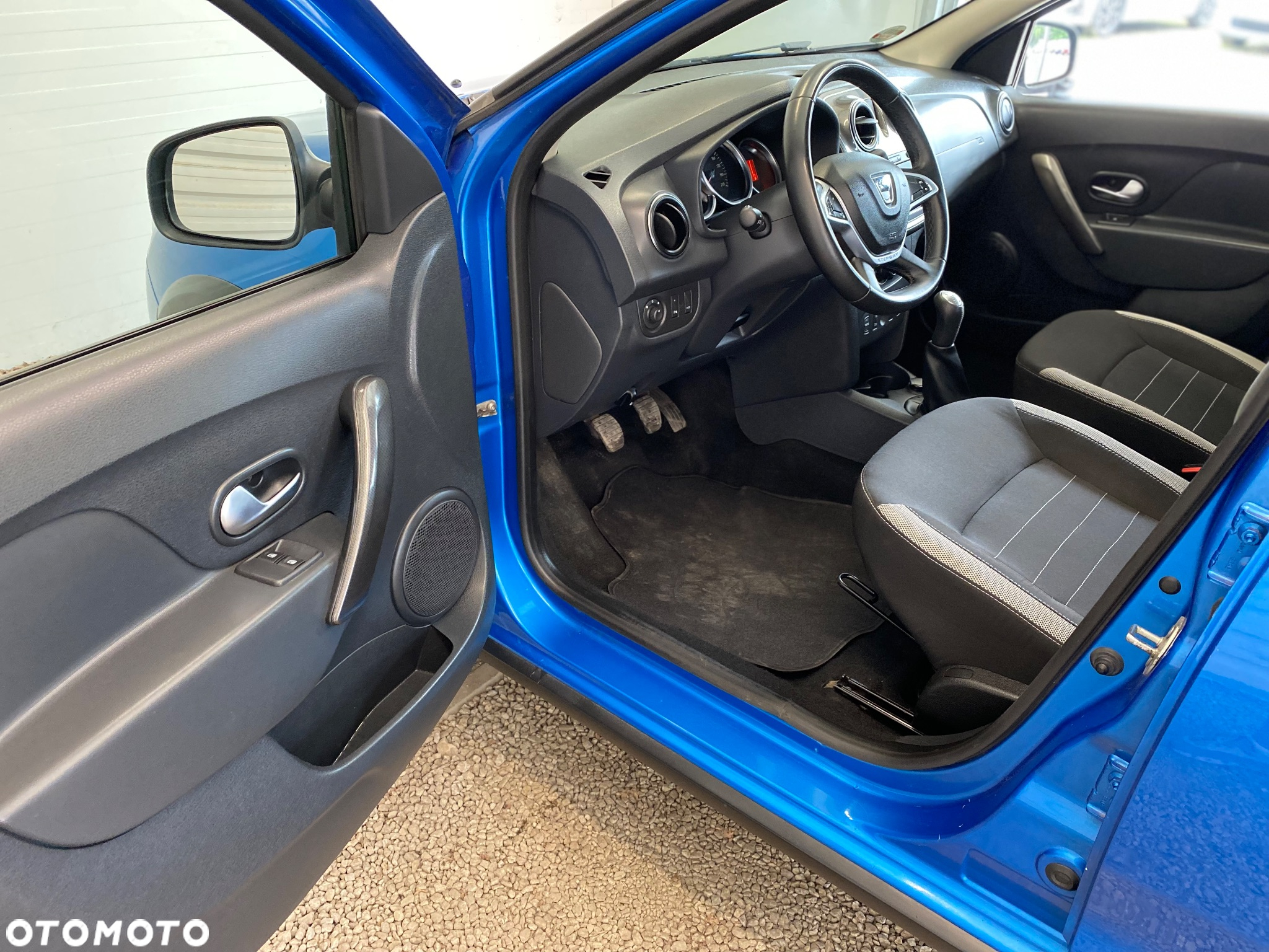 Dacia Sandero 0.9 TCe Laureate S&S - 8