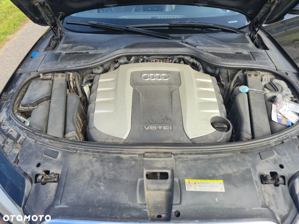 Audi A8 - 12