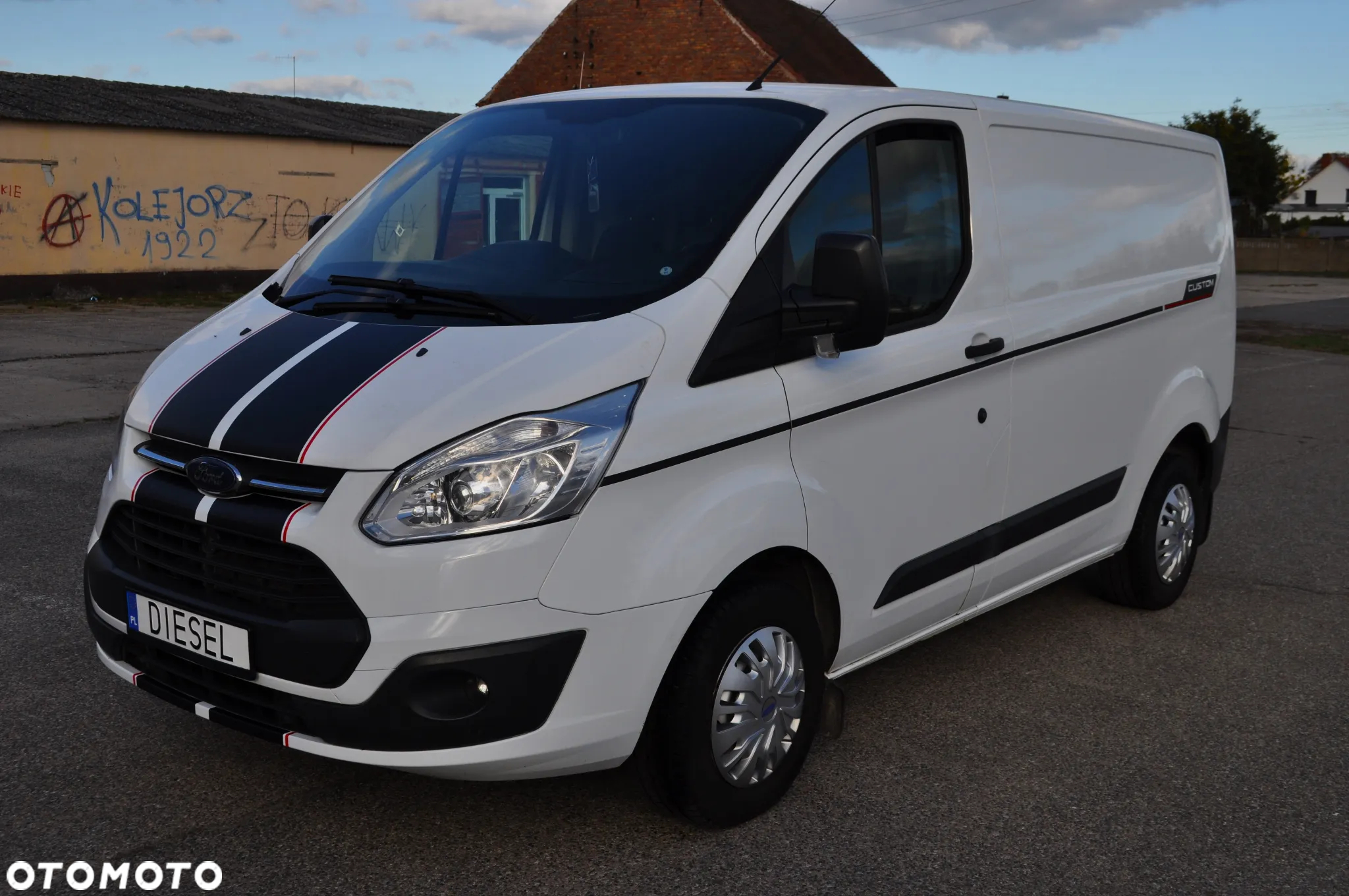 Ford TRANSIT CUSTOM - 3