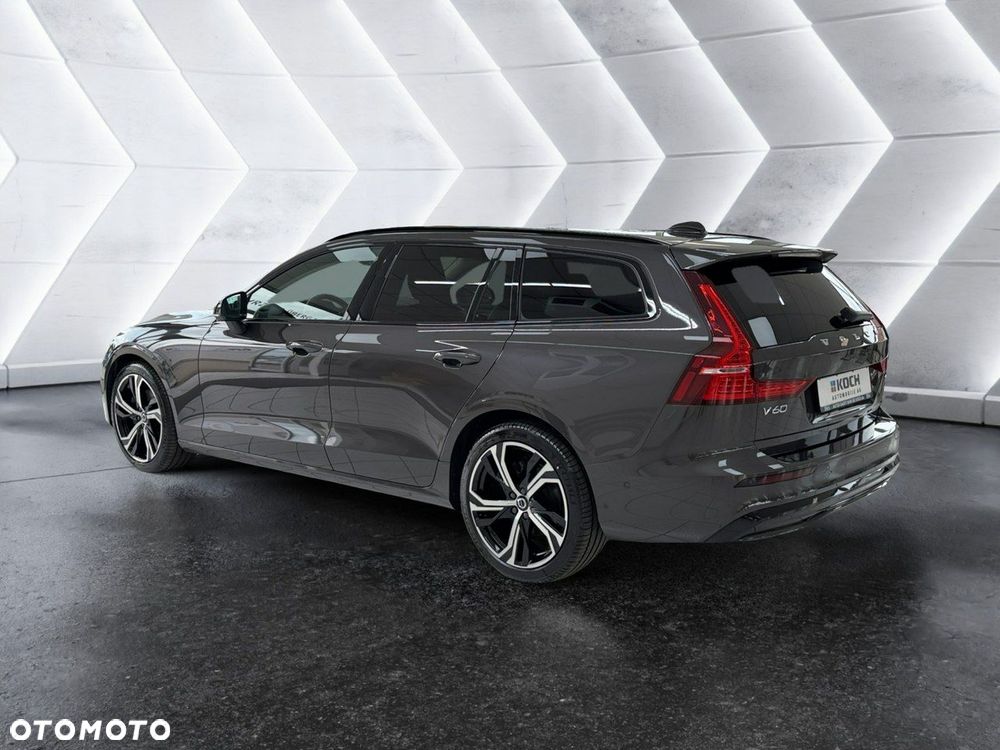 Volvo V60 B4 B DKG Ultra Dark - 2