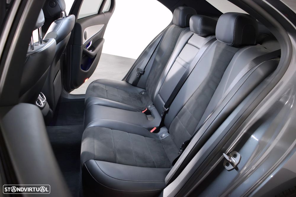 Mercedes-Benz E 220 d AMG Line - 15
