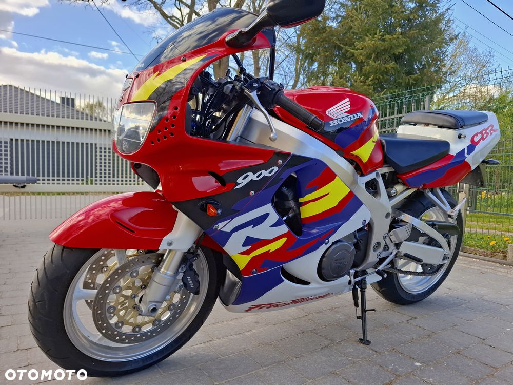 Honda CBR - 27