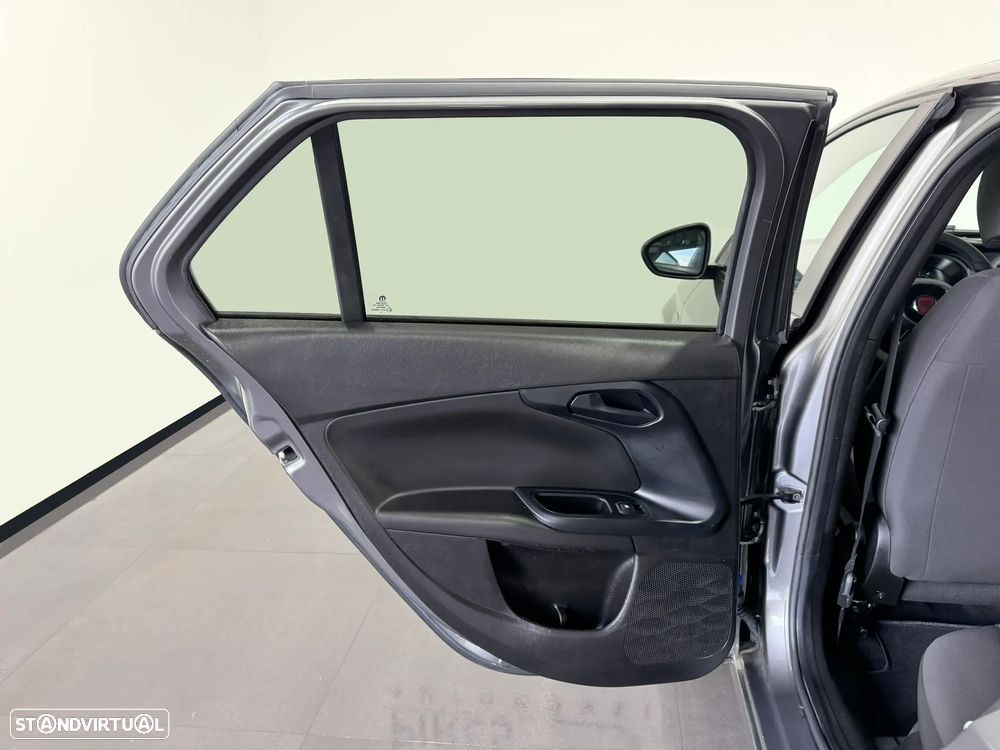 Fiat Tipo Station Wagon 1.3 M-Jet Lounge - 38