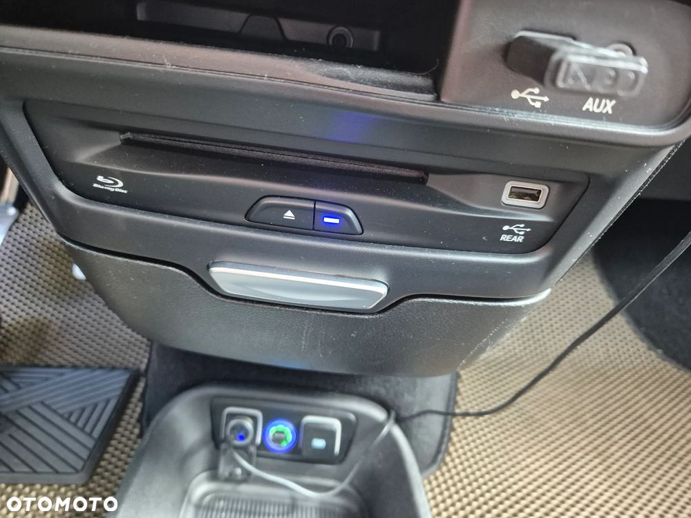 Chrysler Pacifica - 24