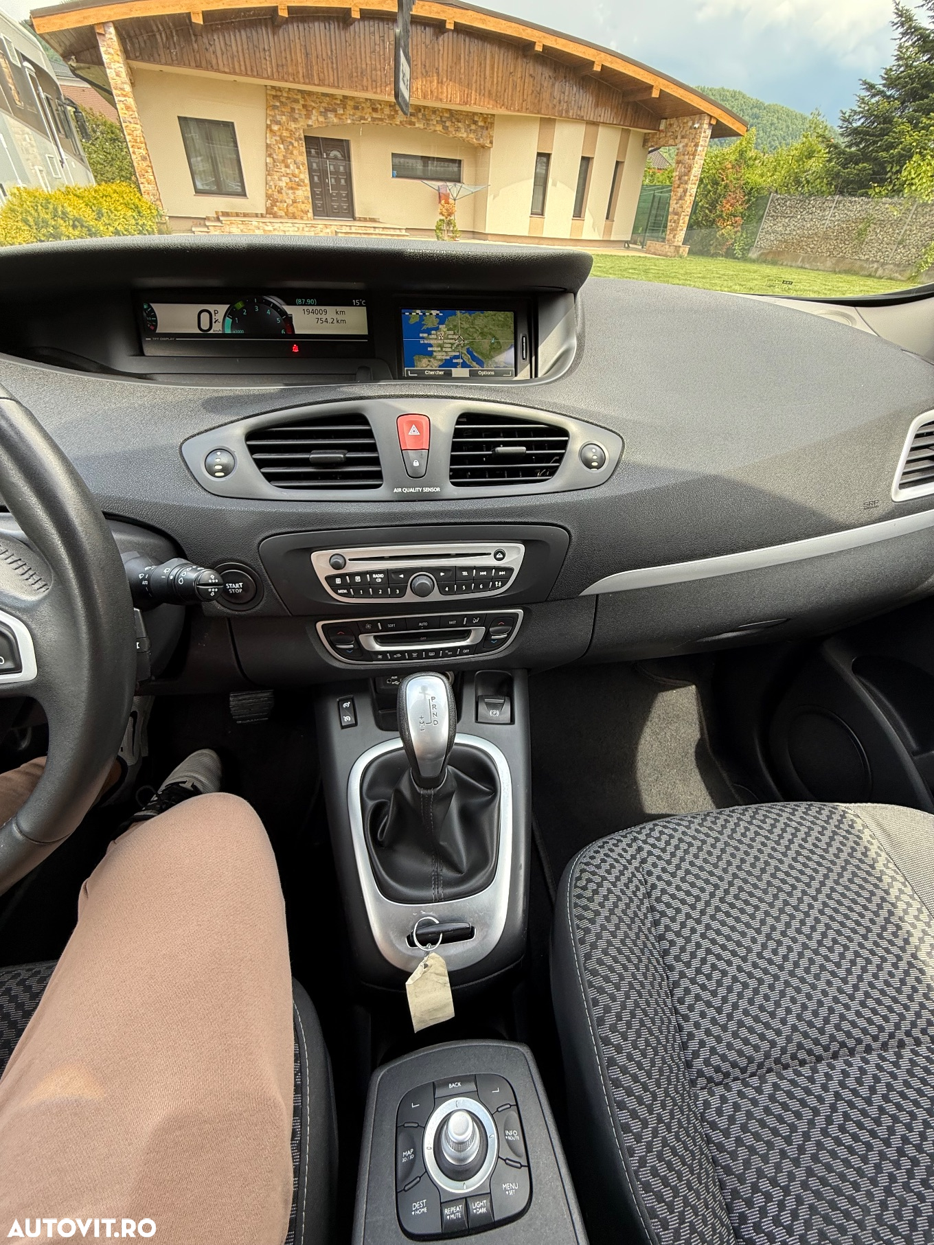 Renault Grand Scenic dCi 110 EDC Bose Edition - 8
