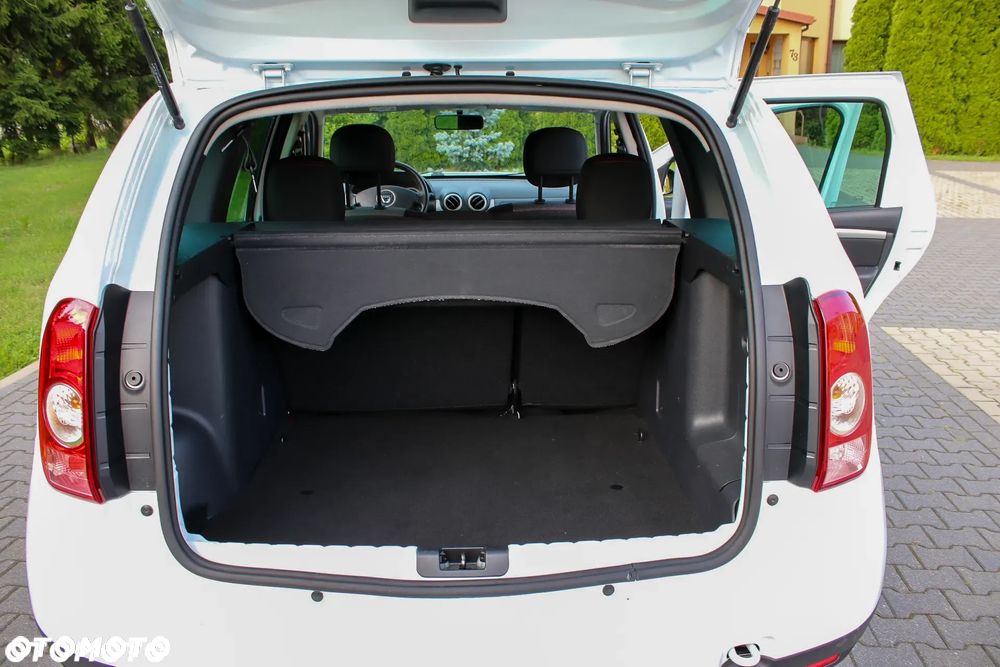 Dacia Duster 1.6 - 38
