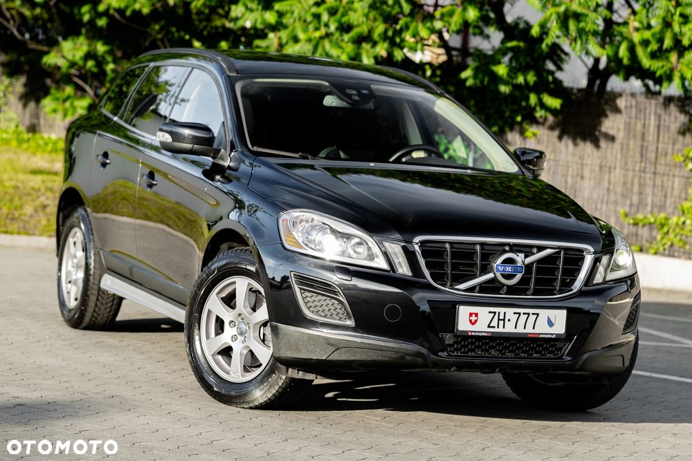 Volvo XC 60 D5 AWD Momentum - 1