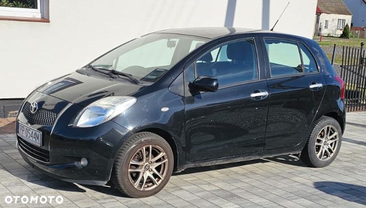 Toyota Yaris 1.3 VVT-i Luna - 2