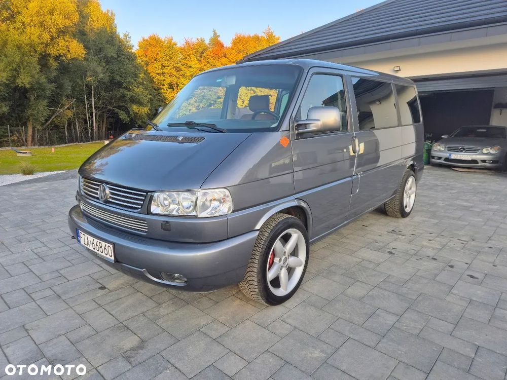 Volkswagen Caravelle - 6